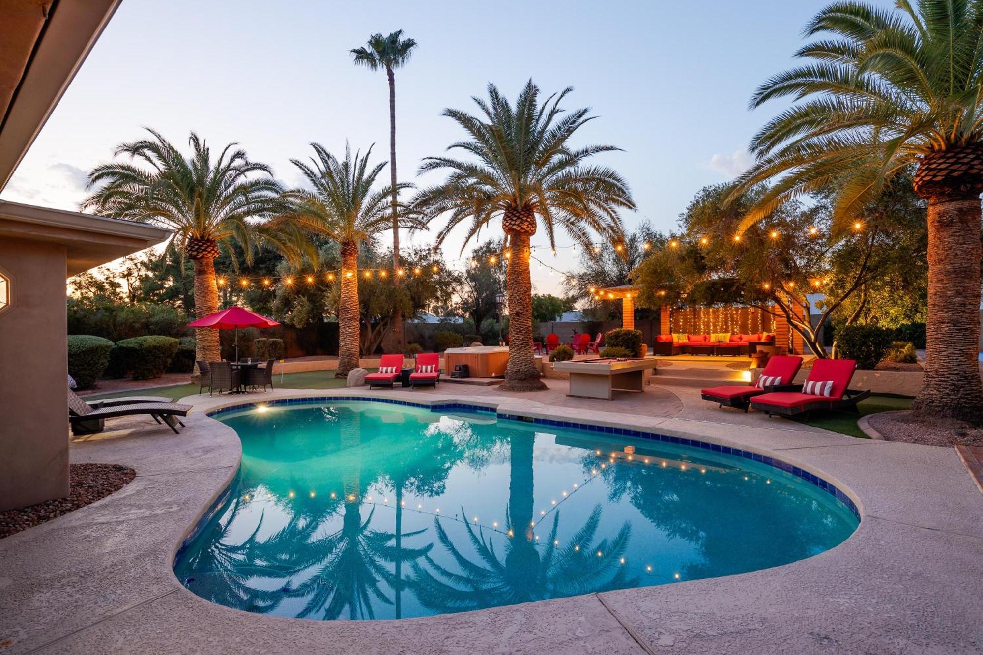 Holiday home Sunset Palms-pool, & Sports Court-scottsdale